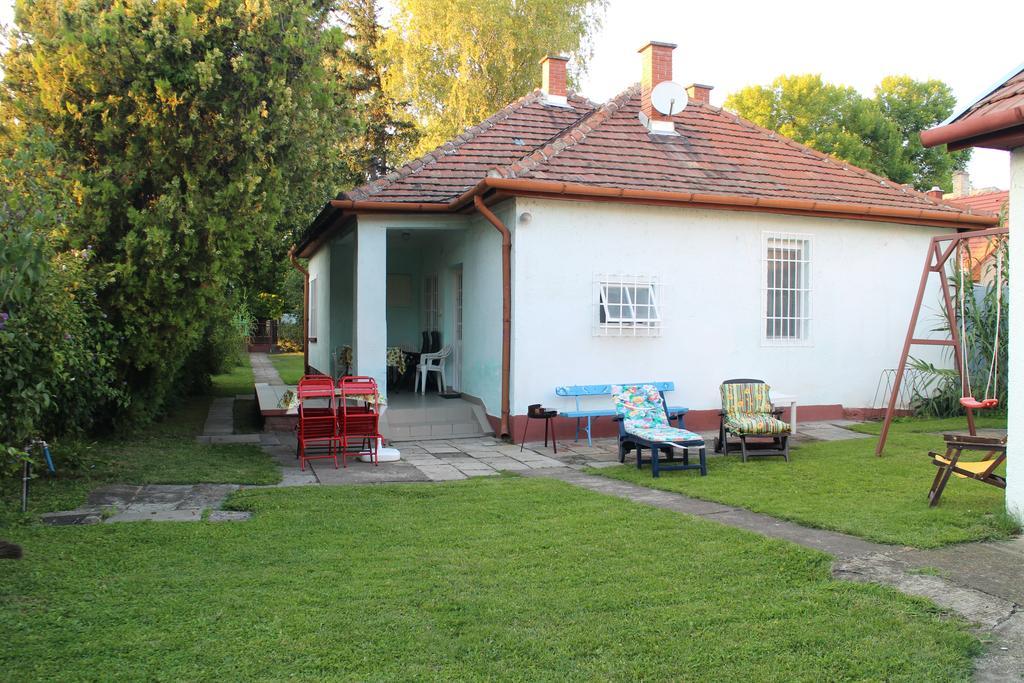 Evelin Nyaralóház Siófok Esterno foto