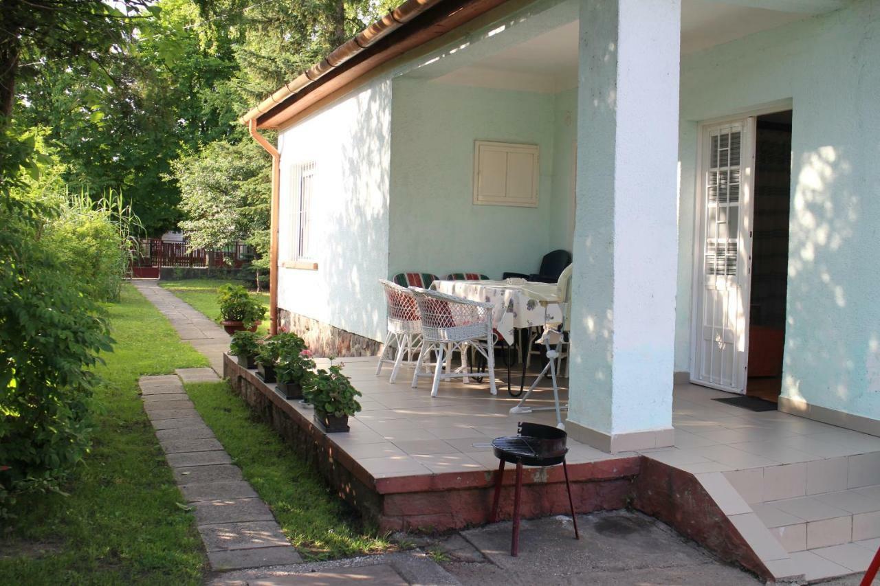 Evelin Nyaralóház Siófok Esterno foto